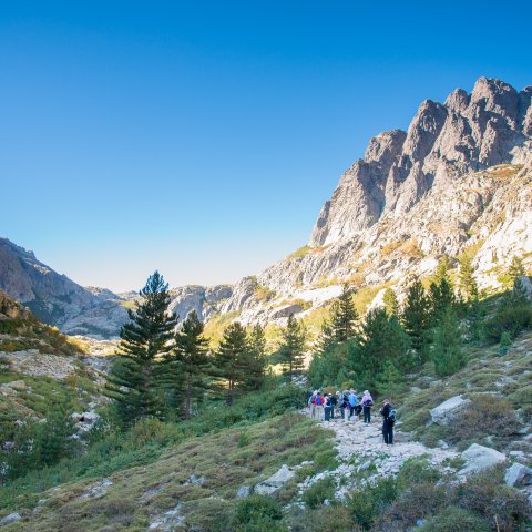 Guided hiking tours in Corsica France