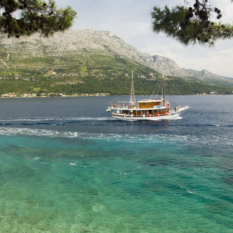 Croatia yacht tours in September