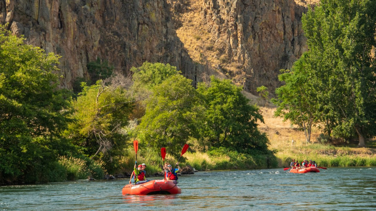 deschutes river rafting