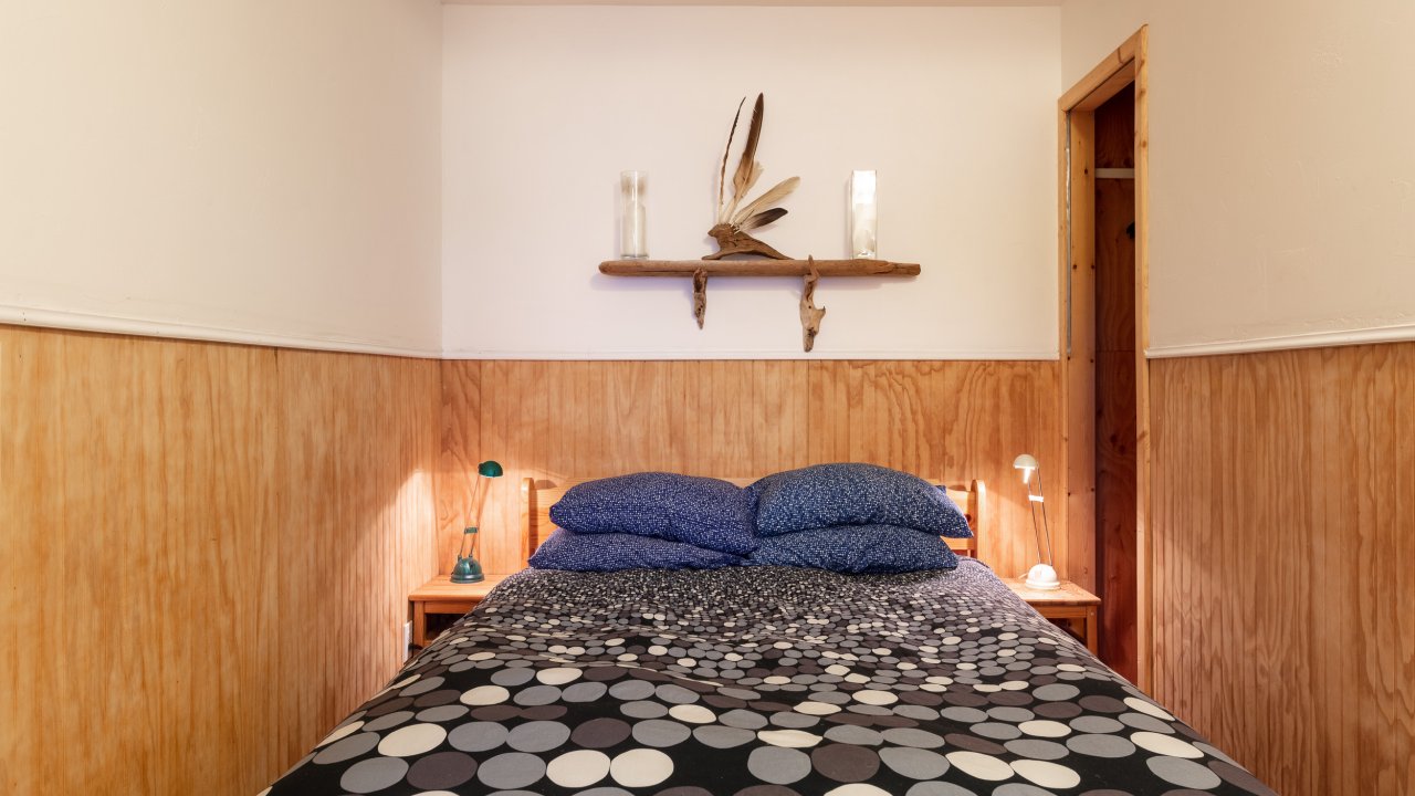 Single room configuration at Gods Pocket Resort