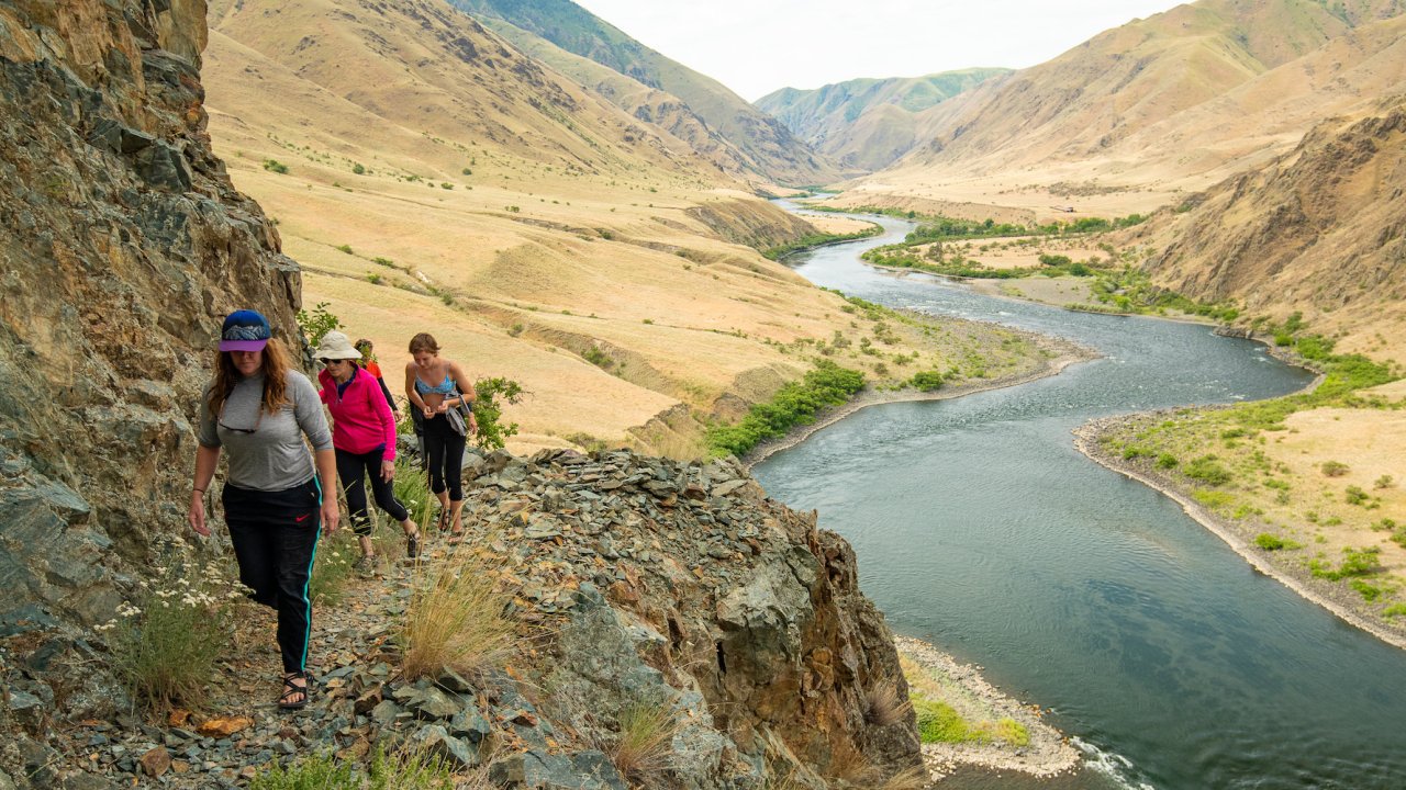 Raft supported hiking trips along the Snake River through Hells Canyon in Idaho and Oregon