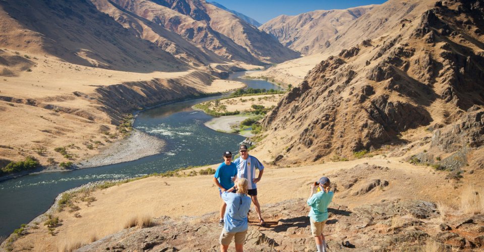 Hiking along Snake River