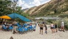 A group of kids and parents playing beach games while on a Lower Salmon River rafting adventure.
